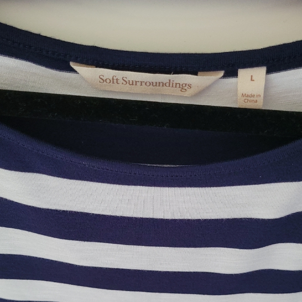 Soft Surroundings Blue & White ¾ Sleeve Tee. Large. - Picture 4 of 12
